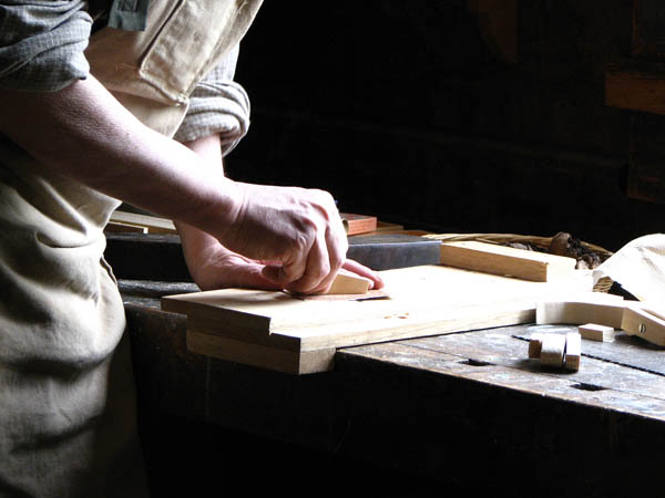 Nuestra <strong>carpintería de madera en  Almedíjar</strong> es una empresa de <strong>herencia familiar</strong>, por lo que  contamos con gran <strong>experiencia </strong>en la profesión.